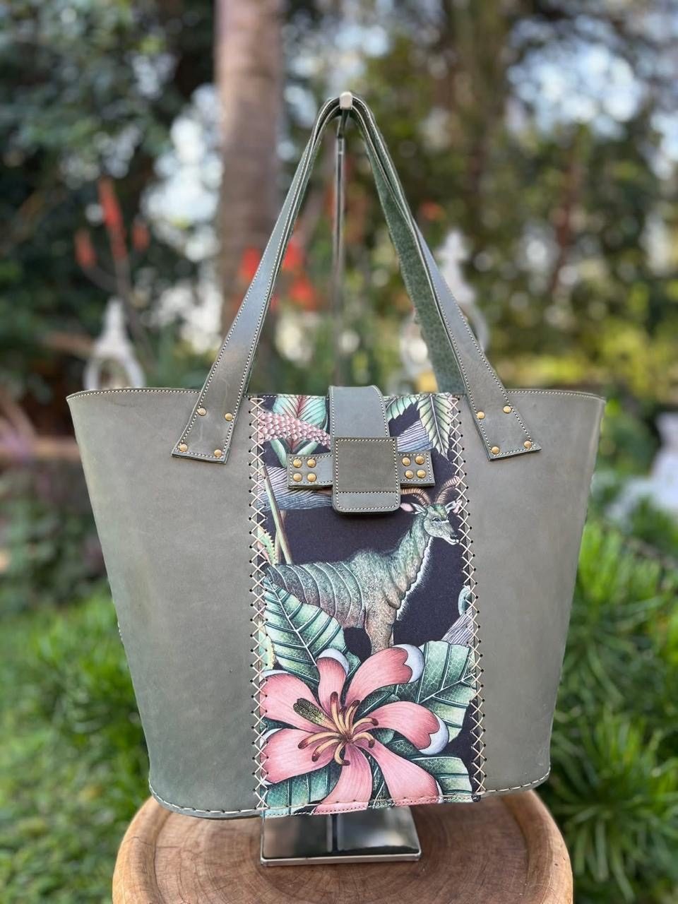 Grey-green Fill-Me-Up leather tote with kudu and floral panel